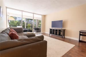 MLS# A11828993, Plantation, Florida 33317