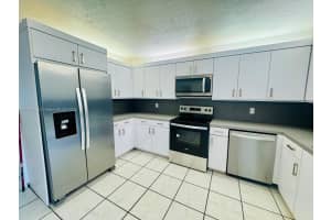 2051 Ne 25th Ave 1 Pompano Beach, FL 33062 - MLS#A11829024