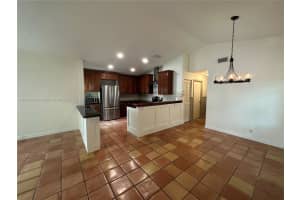 17253 Nw 6th Ct, Pembroke Pines