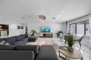 2101 NW 14th Ave, Fort Lauderdale, FL 33311, - MLS#A11829073