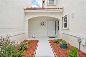 831 SW 178th Way, Pembroke Pines, FL 33029, Sold 08/04/25