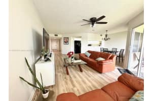1400 Sw 137th Ave 411f, Pembroke Pines