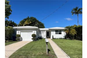 8811 Hawthorne Ave, Surfside