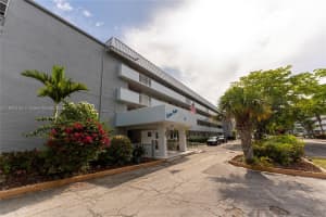 3551 NE 169th St APT 411, North Miami Beach, FL 33160, - MLS#A11829132