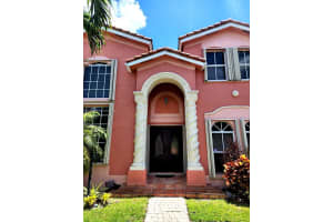 10878 Nw 51st Ln, Doral