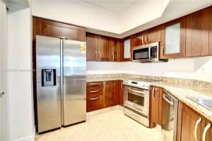 19900 E Country Club Dr APT 216, Aventura, FL 33180, - MLS#A11829215