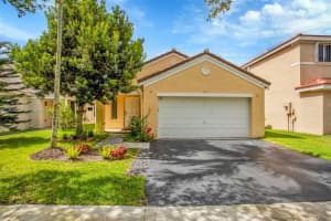 1611 Palermo Dr, Weston