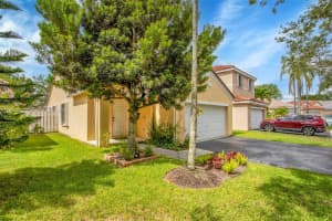 1611 Palermo Dr, Weston, FL 33327, - MLS#A11829306