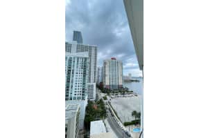 1300 Brickell Bay Dr 1611, Miami