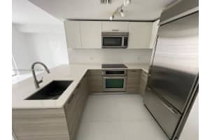 Brickell House, 1300 Brickell Bay Dr #1611, Miami, FL 33131, - MLS#A11829354