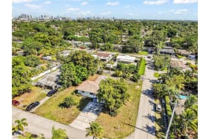 MLS# A11829420, Hollywood, Florida 33020