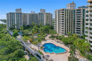 1121 Crandon Blvd F201, Key Biscayne