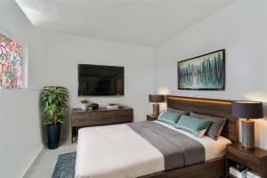 9375 Fontainebleau Blvd APT L420, Miami, FL 33172, Sold 09/25/25