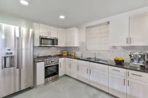 9375 Fontainebleau Blvd APT L420, Miami, FL 33172, Sold 09/25/25