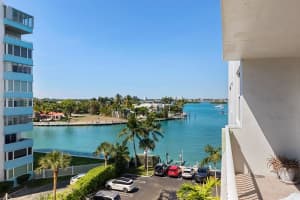 10350 W Bay Harbor Dr APT 5M, Bay Harbor Islands, FL 33154, - MLS#A11829459