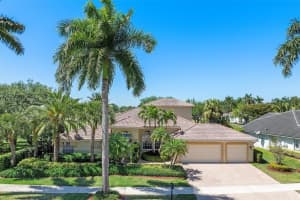 2541 Golf View Dr, Weston