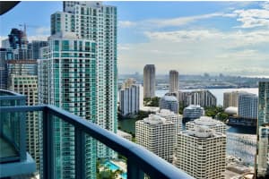 1060 Brickell Ave 3705, Miami