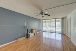 2808 N 46th Ave E353, Hollywood