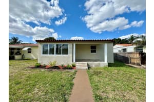 461 Plover Ave, Miami Springs