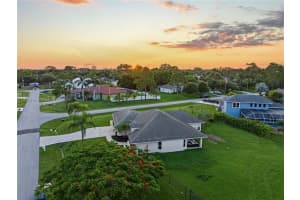 2055 SW Aaron Ln, Port St. Lucie, FL 34953, - MLS#A11829734