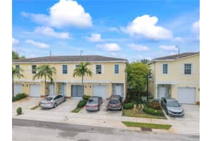 1128 NW 40th Ter, Lauderhill, FL 33313, - MLS#A11829736