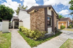 17625 NW 62nd Ct, Hialeah, FL 33015, Sold 08/14/25