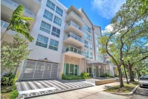 1850 Monroe 406, Hollywood