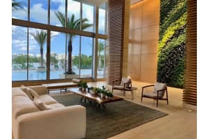 16385 Biscayne Blvd 1806, North Miami Beach