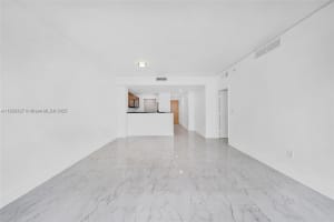 Vizcayne, 244 Biscayne Blvd APT 3704, Miami, FL 33132, - MLS#A11829827