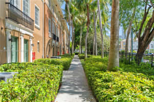 2811 NE 185th St APT 804, Aventura, FL 33180, - MLS#A11829891