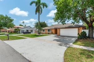 721 SW 96th Ave, Pembroke Pines, FL 33025, - MLS#A11829901