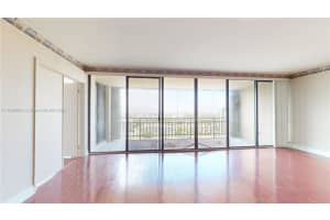 11113 Biscayne Blvd 2056, Miami