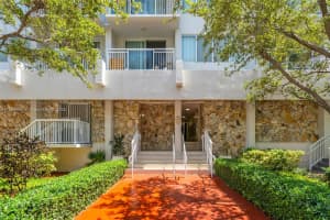 1345 Lincoln Rd APT 1005, Miami Beach, FL 33139, Sold 08/28/25