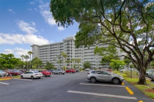 4015 W Palm Aire Dr 506, Pompano Beach