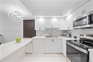 8810 Sw 132nd Pl 101dn, Miami