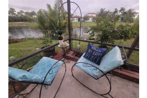 810 Sw 113th Ter, Pembroke Pines