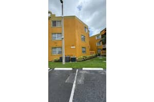 9731 Fontainebleau Blvd F209, Miami, FL 33172, Sold 08/08/25