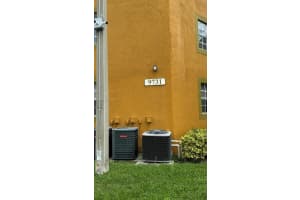 9731 Fontainebleau Blvd F209, Miami, FL 33172, Sold 08/08/25
