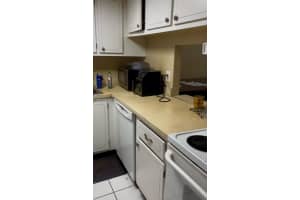 500 Executive Center Dr APT 1C, West Palm Beach, FL 33401, - MLS#A11830053