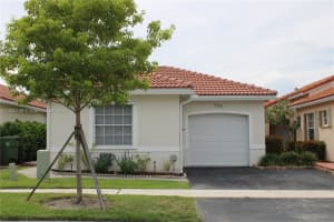 936 SW 180th Terrace, Pembroke Pines, FL 33029, Sold 08/22/25