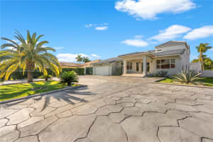 13815 SW 38th St, Miami, FL 33175, - MLS#A11830145