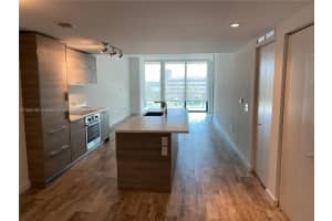 650 Ne 32nd St 802, Miami