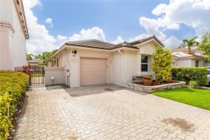 184 NW 75th Way, Plantation, FL 33317, Sold 08/06/25