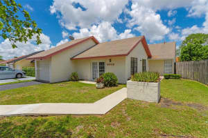 6908 Sw 104th Ct, Miami