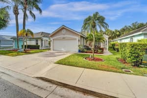 9010 Lake Park Cir N, Davie, FL 33328, Sold 07/30/25