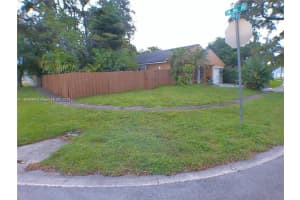 1490 Sw 85th Ter Pembroke Pines, FL 33025 - MLS#A11830296