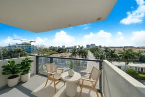 9800 W Bay Harbor Dr APT 608, Bay Harbor Islands, FL 33154, - MLS#A11830345