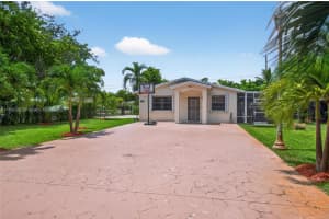 395 Nw 124th St, North Miami