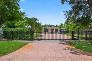 395 NW 124th St, North Miami, FL 33168, - MLS#A11830357