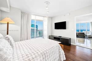 465 Brickell Ave APT 5302, Miami, FL 33131, - MLS#A11830375